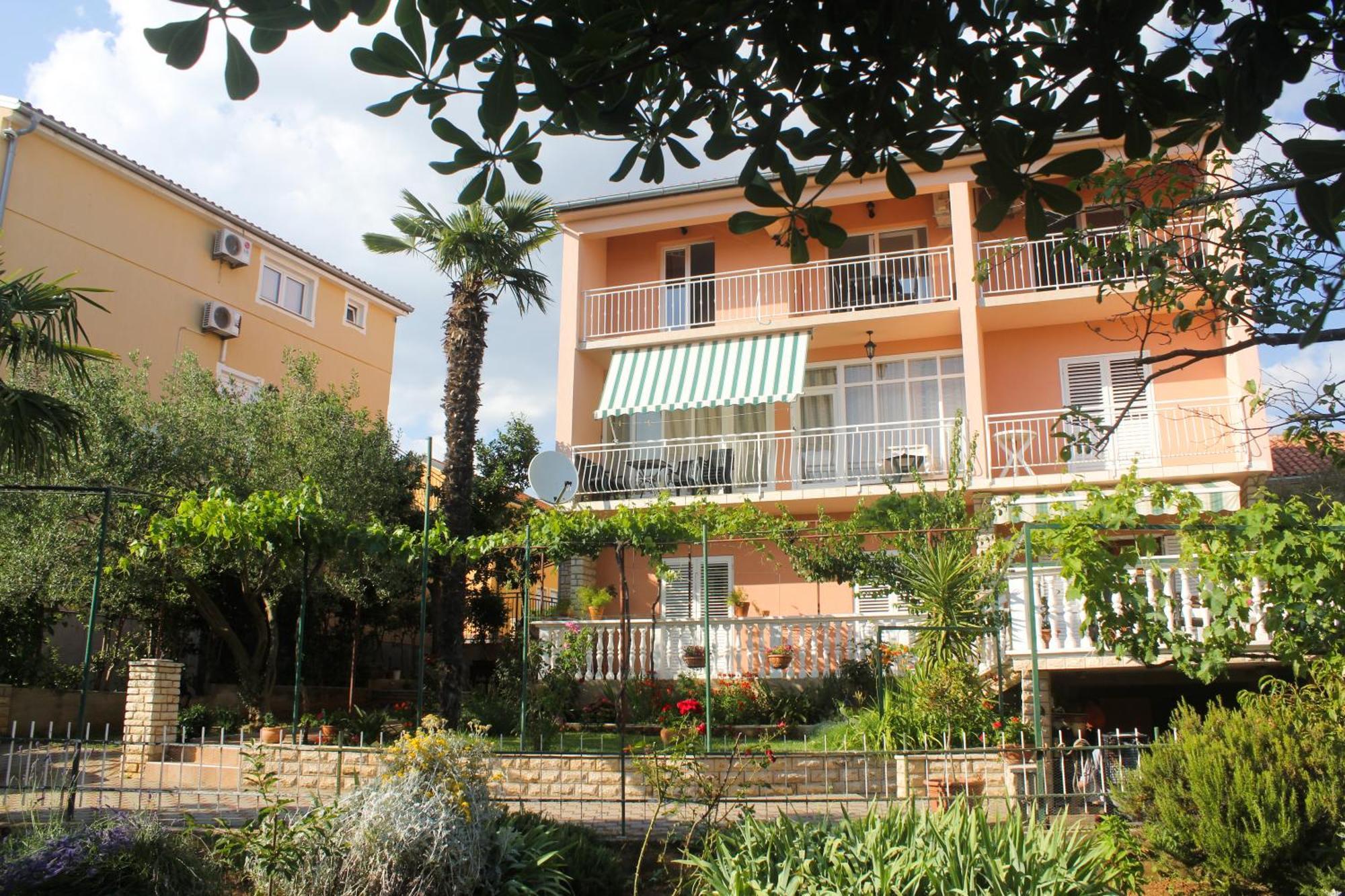 Apartmani Roje Sveti Filip I Jakov Bagian luar foto